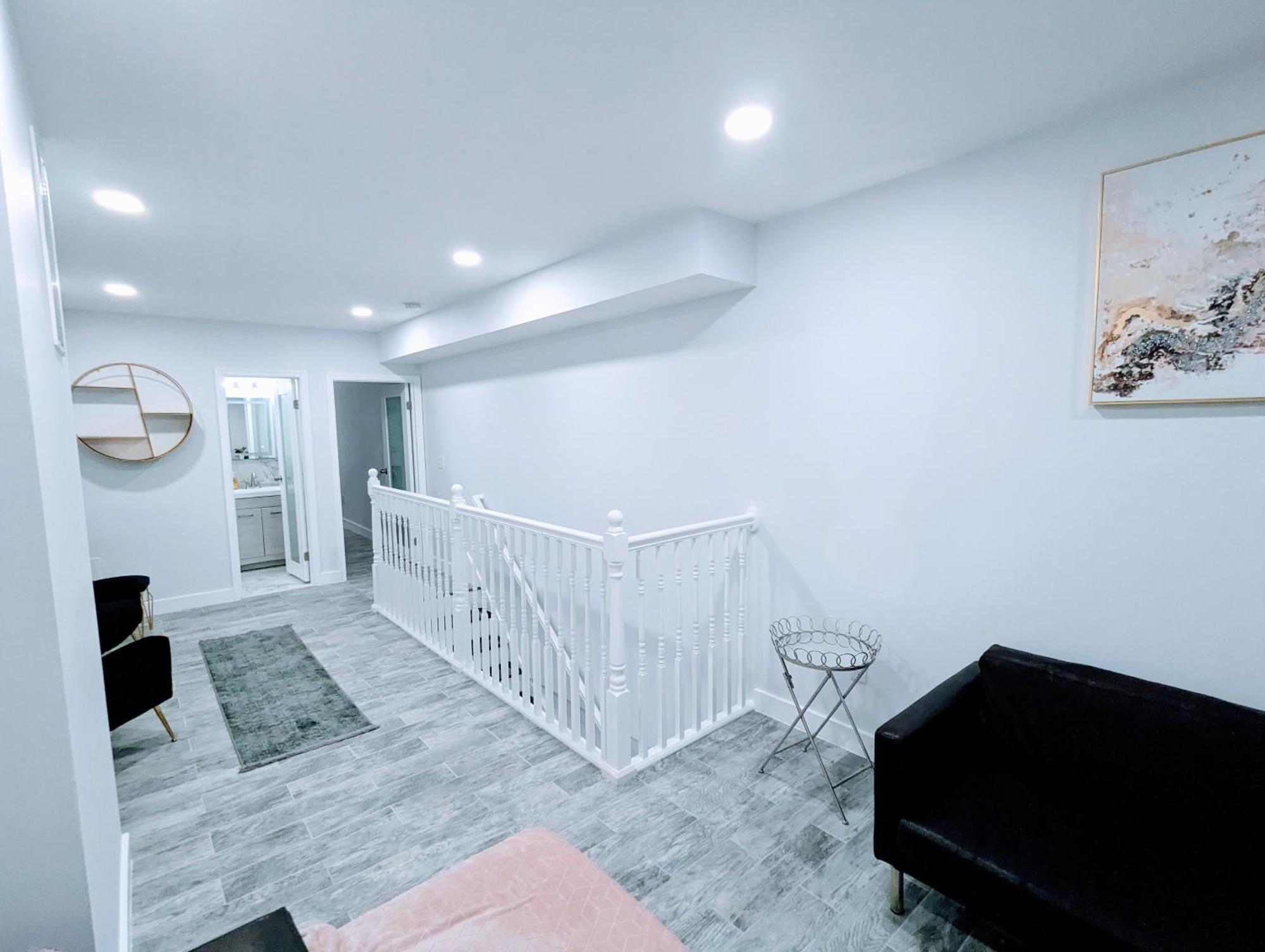 Luxurious 3 Bedroom Apt With A Beautiful Balcony Вашингтон Номер фото
