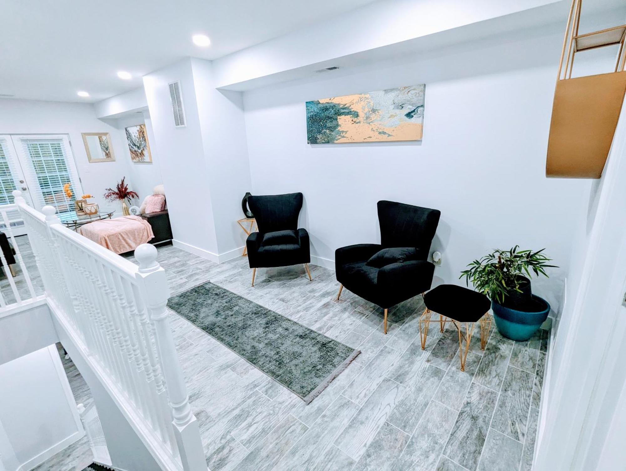 Luxurious 3 Bedroom Apt With A Beautiful Balcony Вашингтон Номер фото